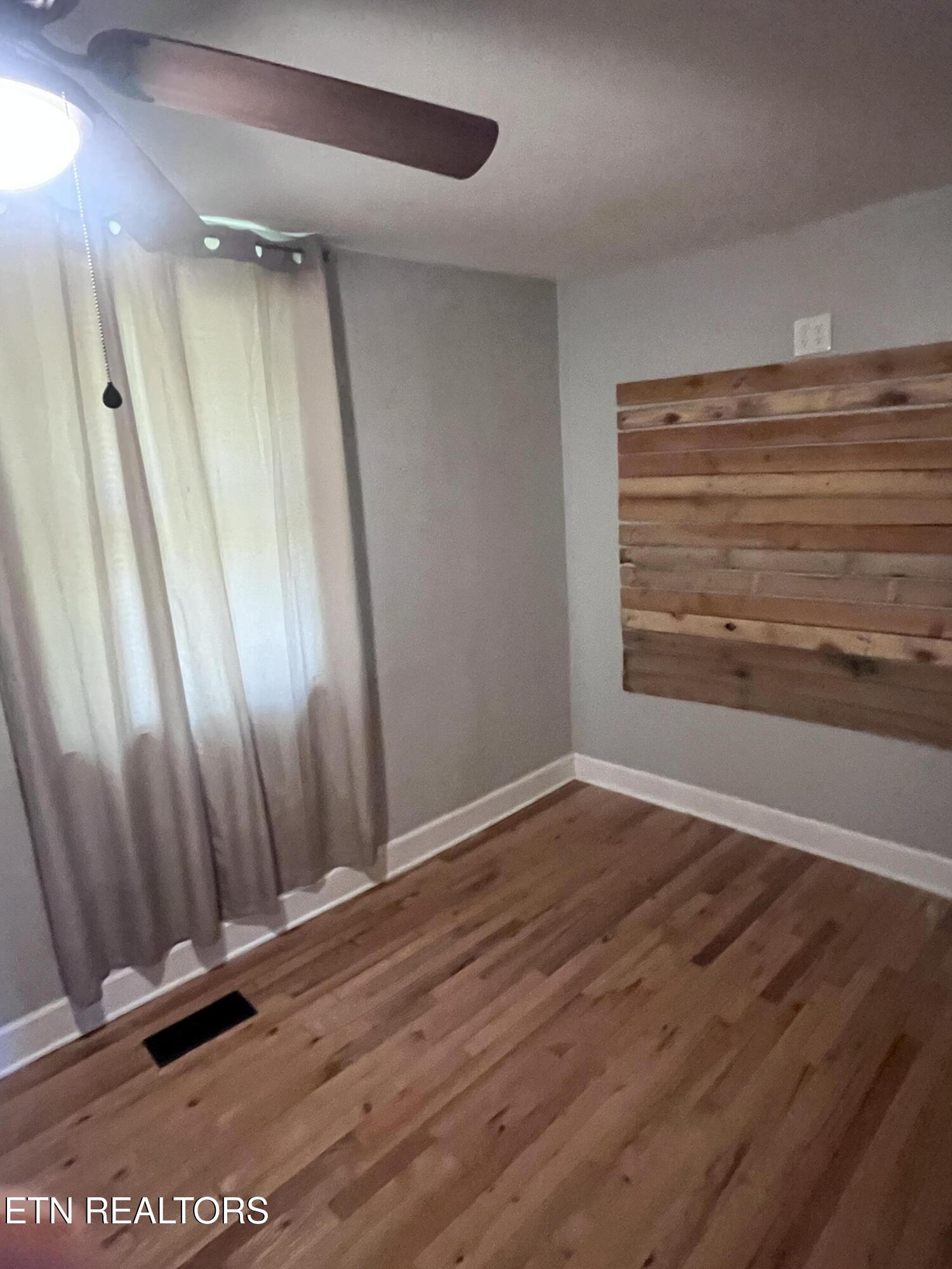 3002 Highway 61 Luttrell, TN 37779 - Photo 26 of 35 IMG_0815