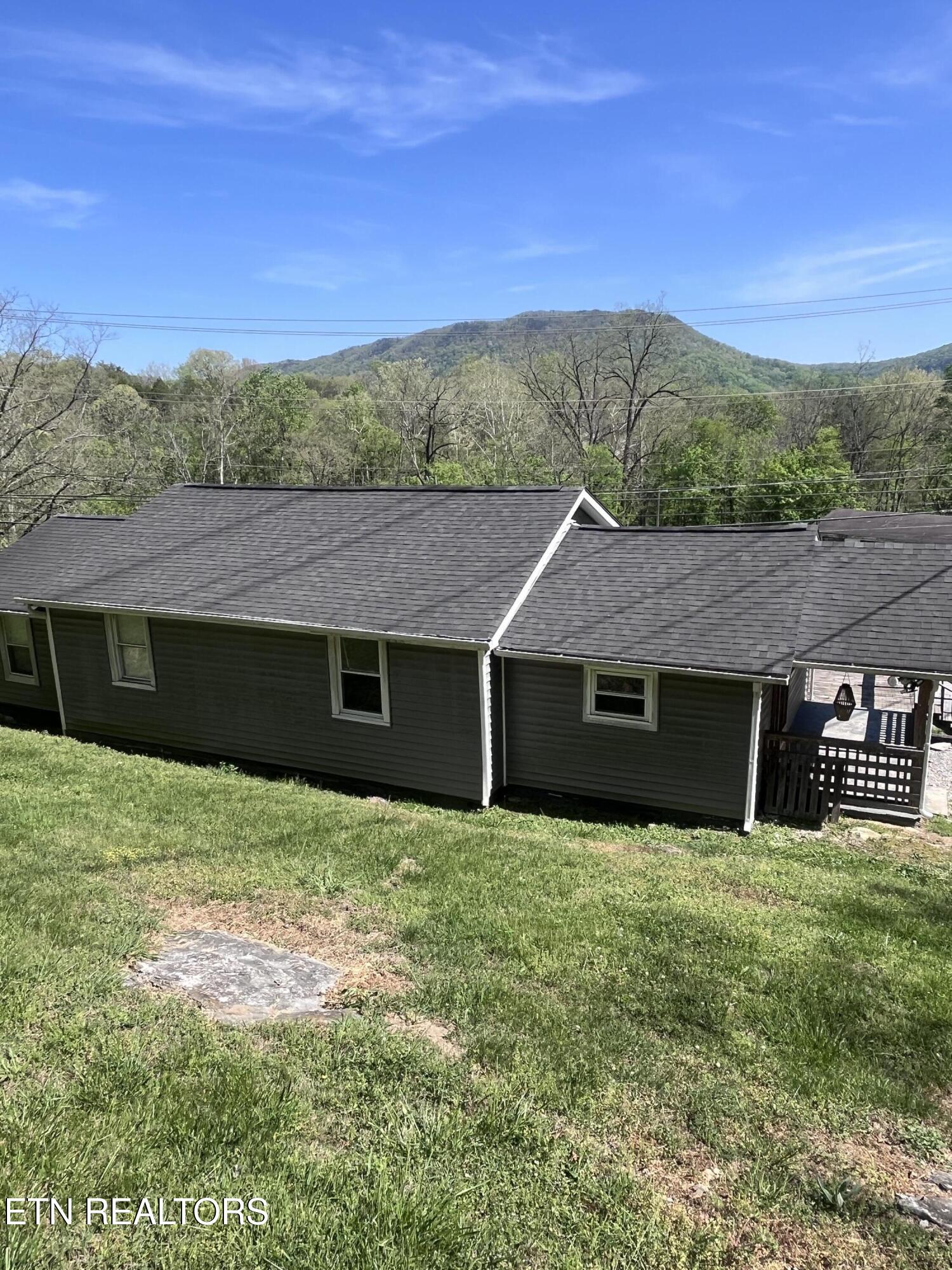 3002 Highway 61 Luttrell, TN 37779 - Photo 9 of 35 IMG_0790