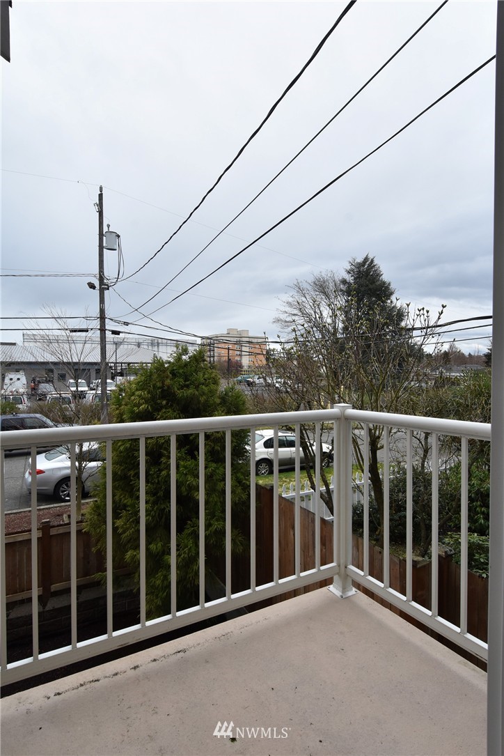 1141 North 94th Street, Unit B Seattle, WA 98103 - Photo 12 of 25 Gallery Image 12
