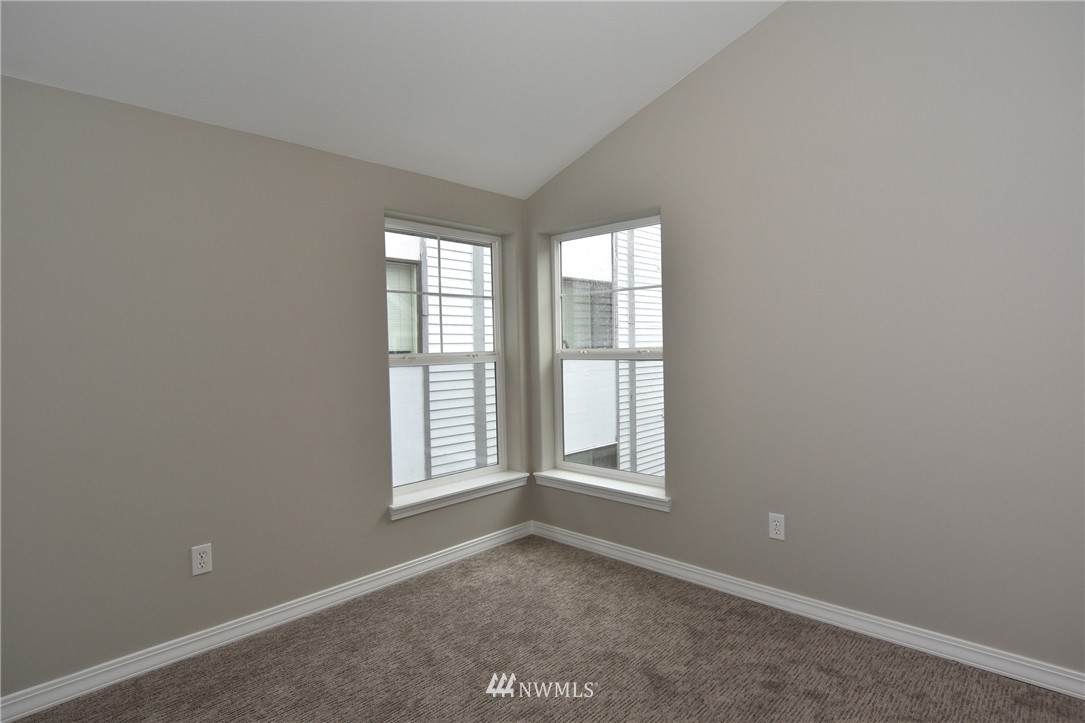 1141 North 94th Street, Unit B Seattle, WA 98103 - Photo 19 of 25 Gallery Image 19