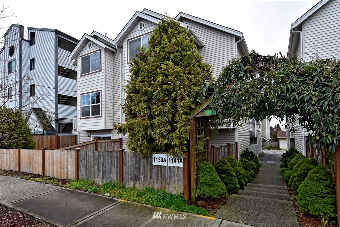 1141 North 94th Street, Unit B Seattle, WA 98103 - Photo 23 of 25 Gallery Image 23