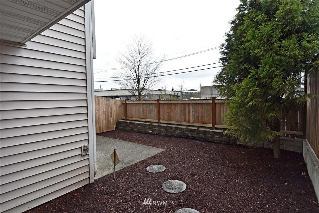 1141 North 94th Street, Unit B Seattle, WA 98103 - Photo 25 of 25 Gallery Image 25
