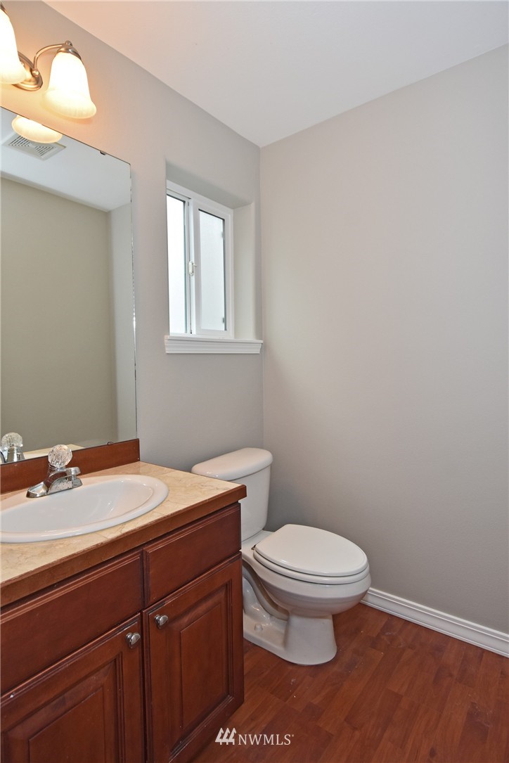 1141 North 94th Street, Unit B Seattle, WA 98103 - Photo 10 of 25 Gallery Image 10