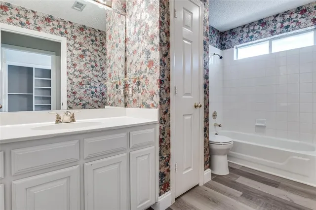 $2,850 | 410 Steeplechase Trail, Kennedale, TX 76060