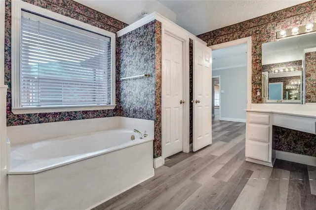 $2,850 | 410 Steeplechase Trail, Kennedale, TX 76060