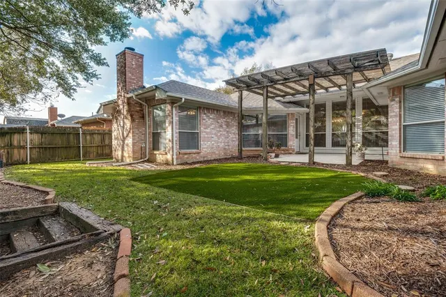 $2,850 | 410 Steeplechase Trail, Kennedale, TX 76060