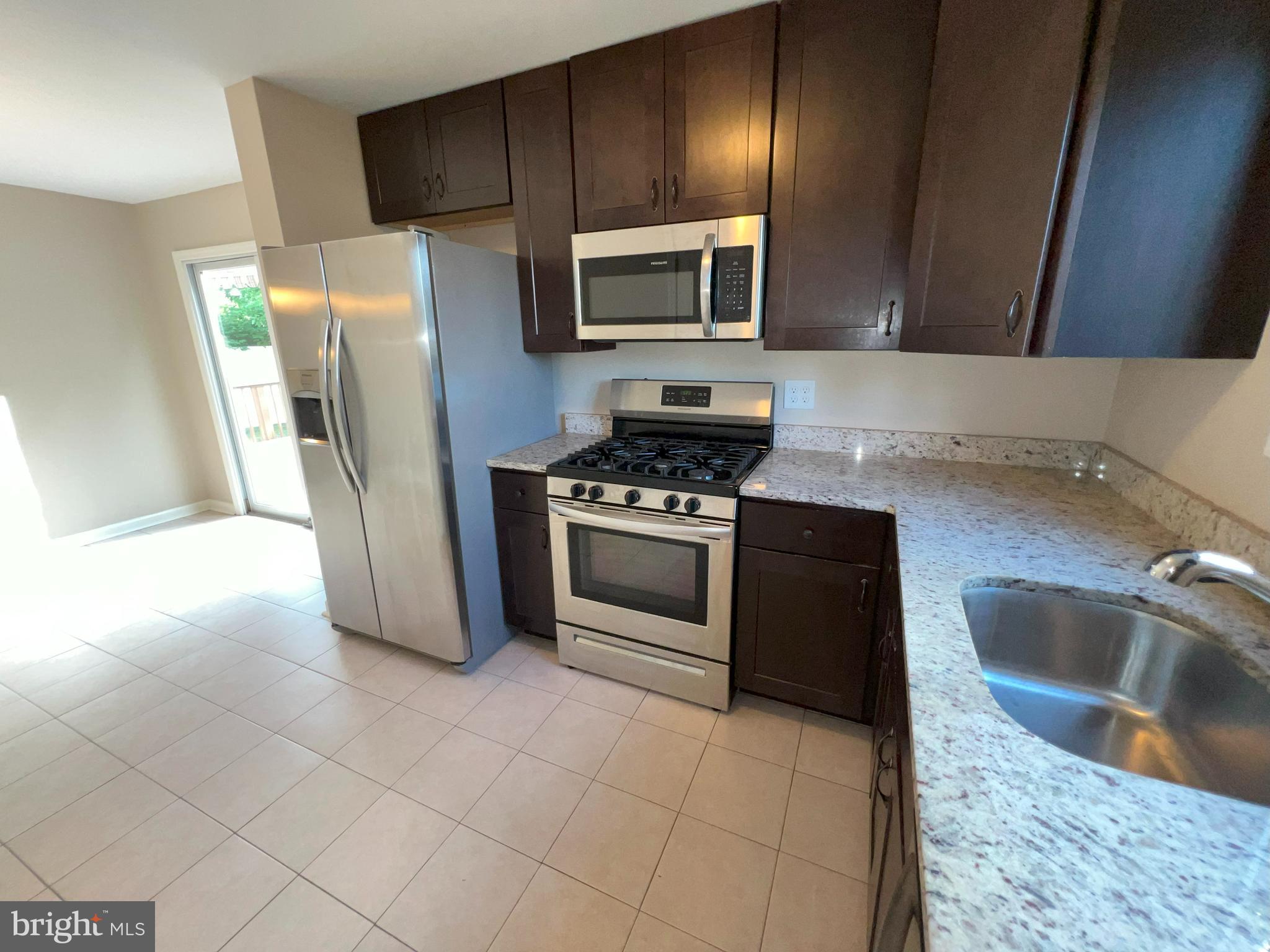 901 Woodlane Road Beverly, NJ 08010 - Photo 12 of 40 Gallery Image 12