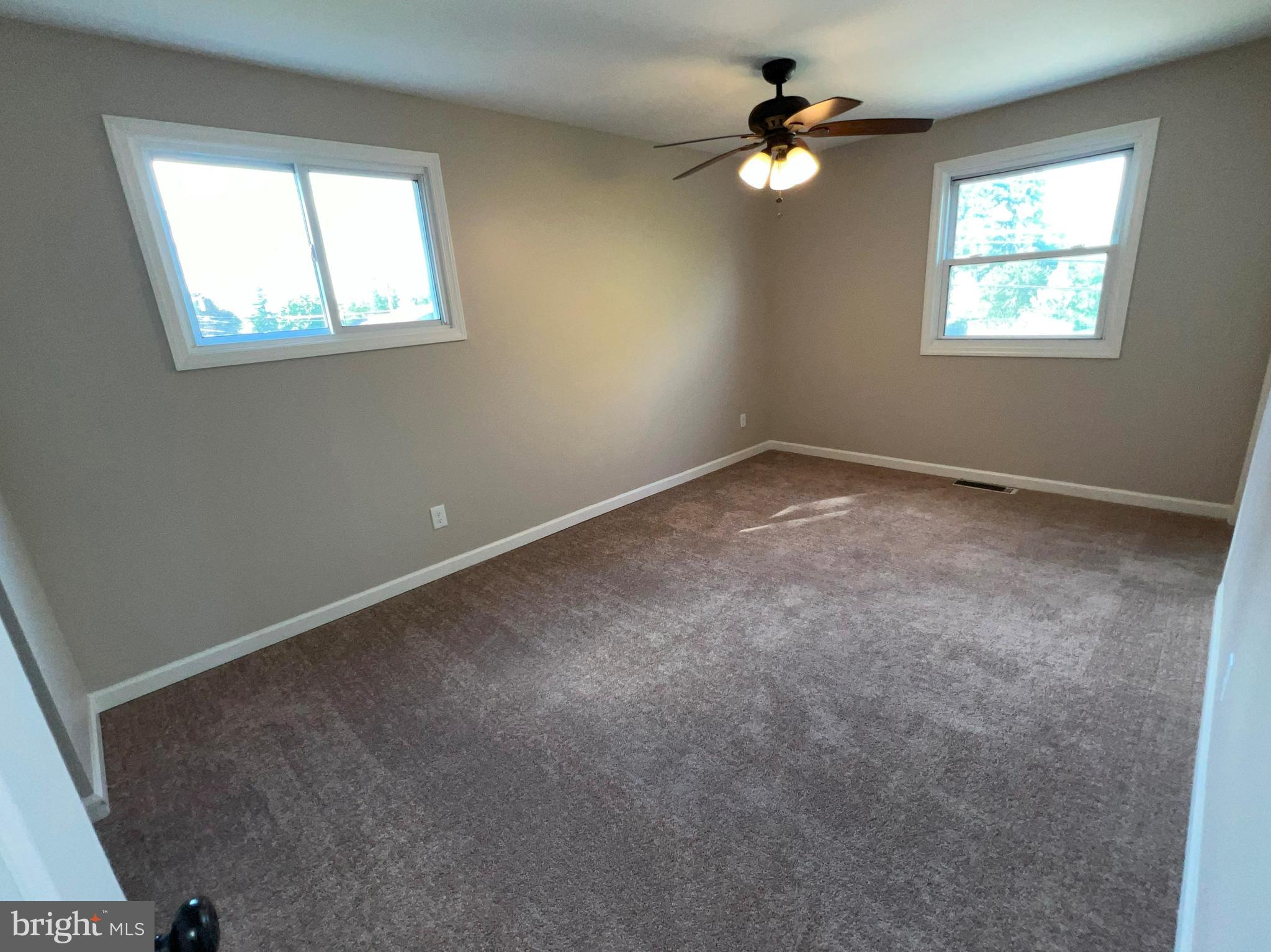 901 Woodlane Road Beverly, NJ 08010 - Photo 17 of 40 Gallery Image 17