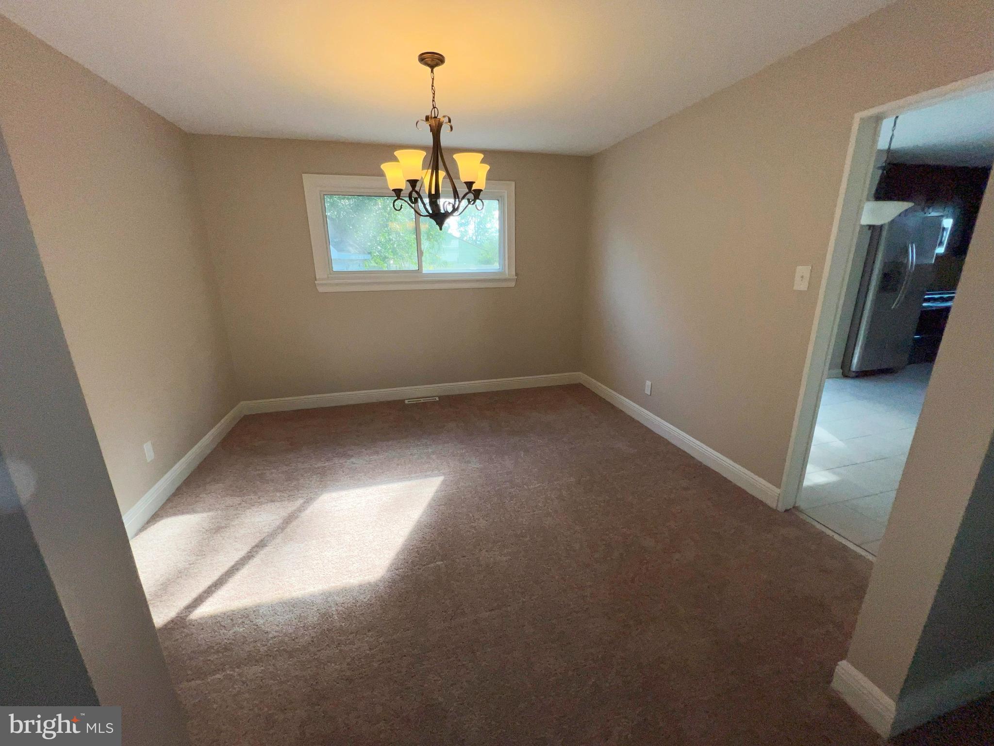 901 Woodlane Road Beverly, NJ 08010 - Photo 8 of 40 Gallery Image 8