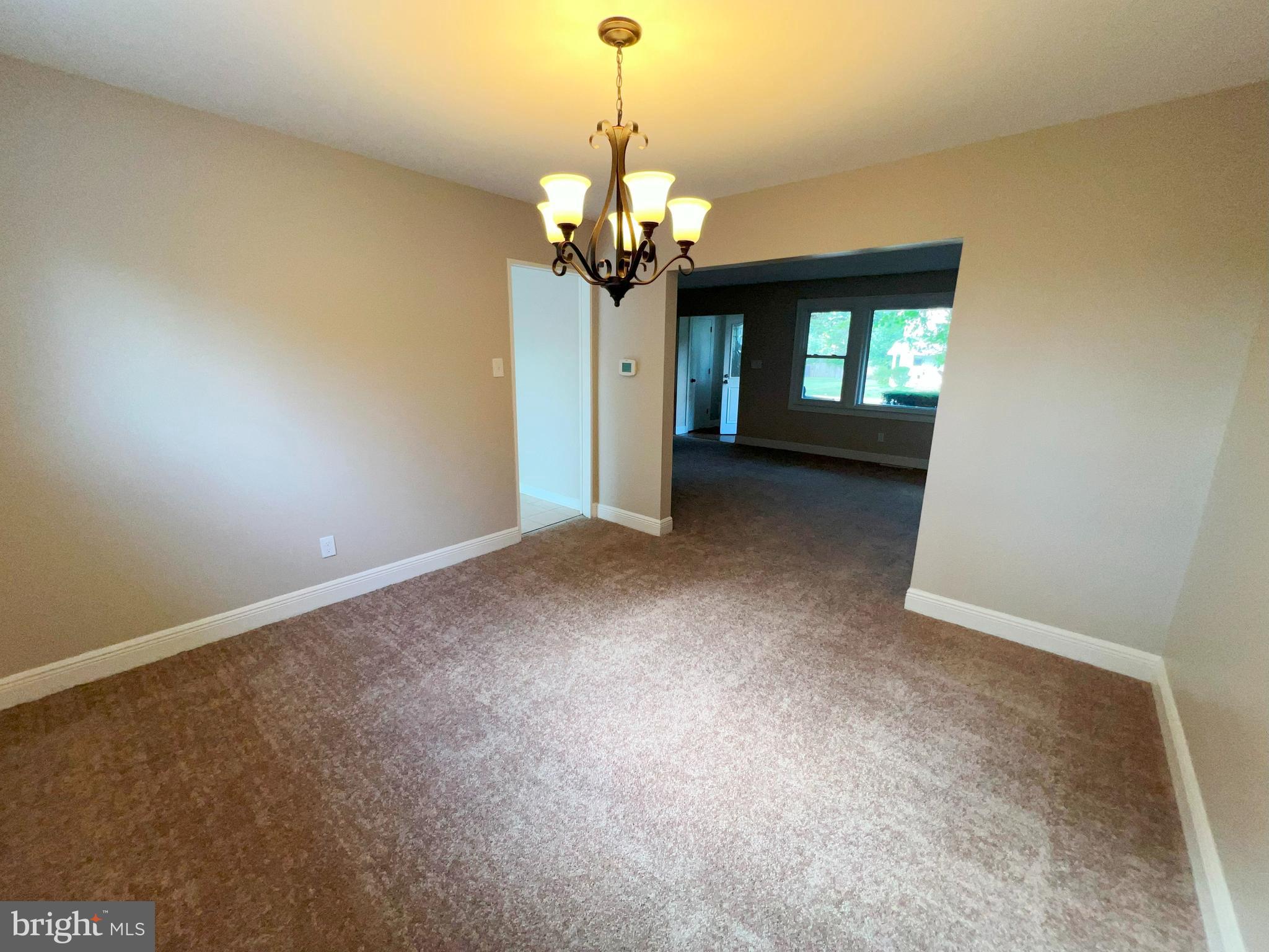 901 Woodlane Road Beverly, NJ 08010 - Photo 9 of 40 Gallery Image 9