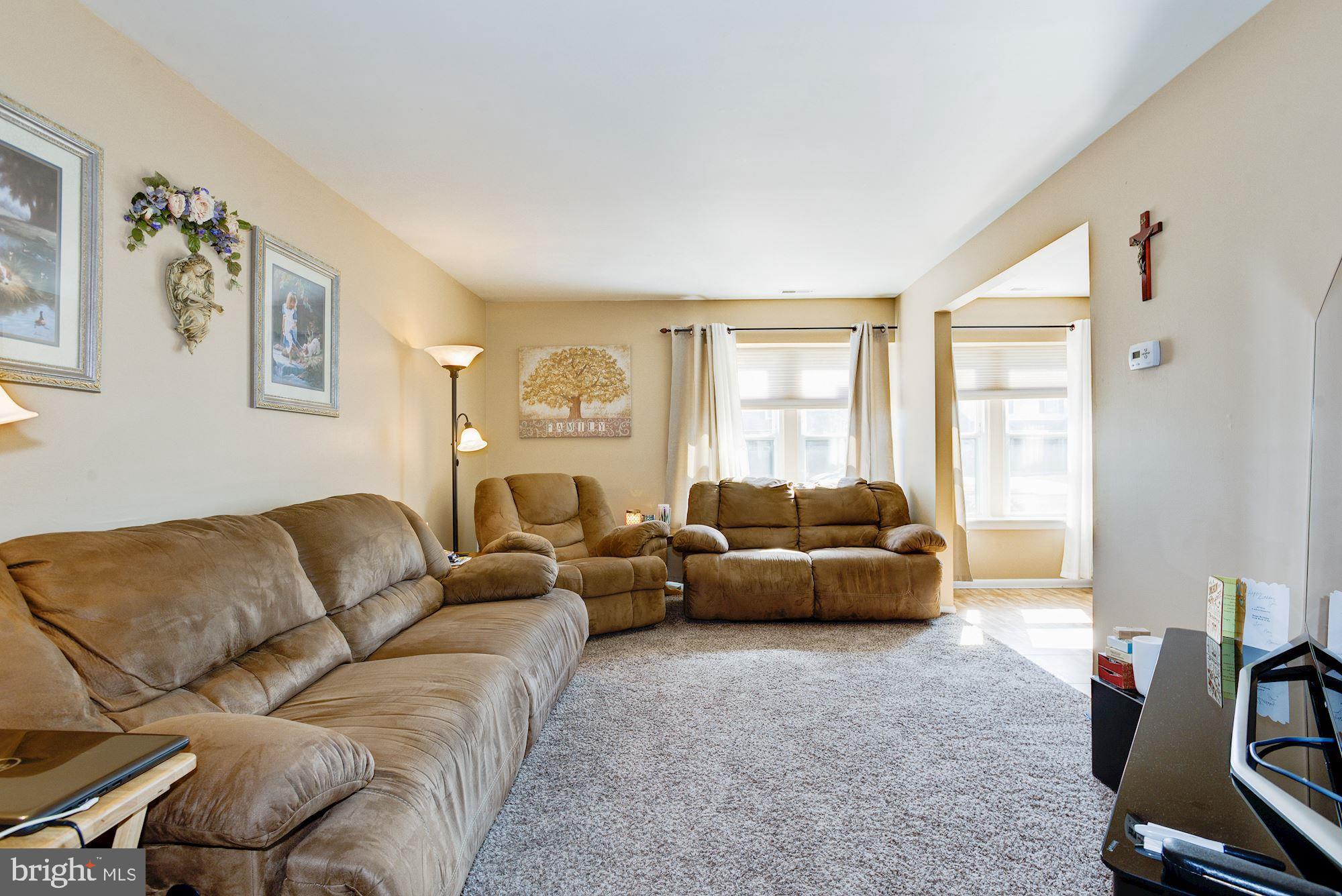 109 Country Farms Road Marlton, NJ 08053 - Photo 7 of 36 Living Room