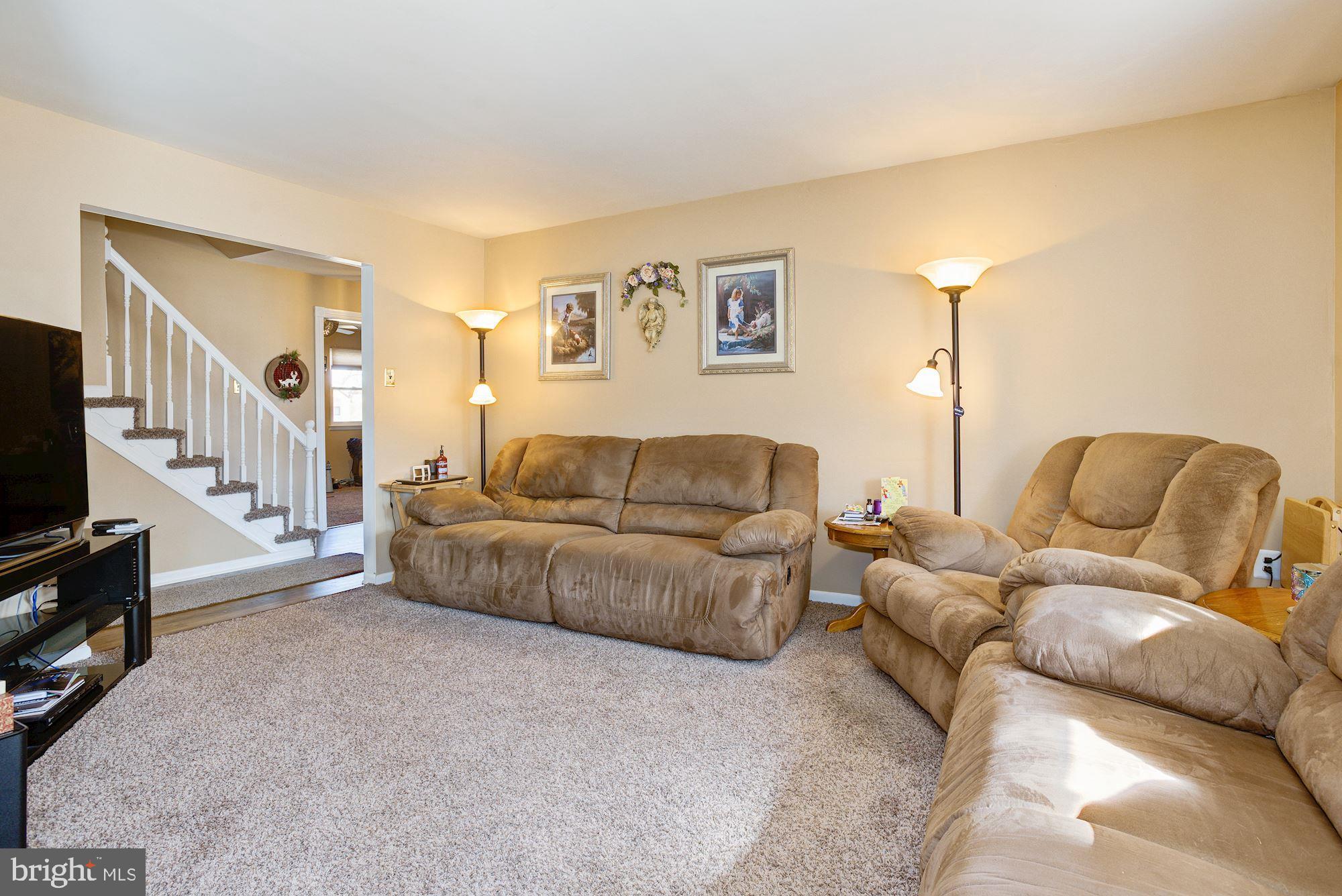 109 Country Farms Road Marlton, NJ 08053 - Photo 9 of 36 Living Room