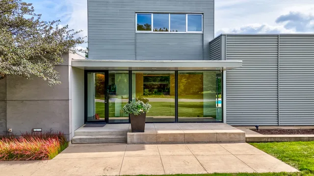 a view of a back yard of the house