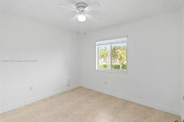 $1,799 | 17580 Northwest 67th Place, Unit D1, Hialeah, FL 33015