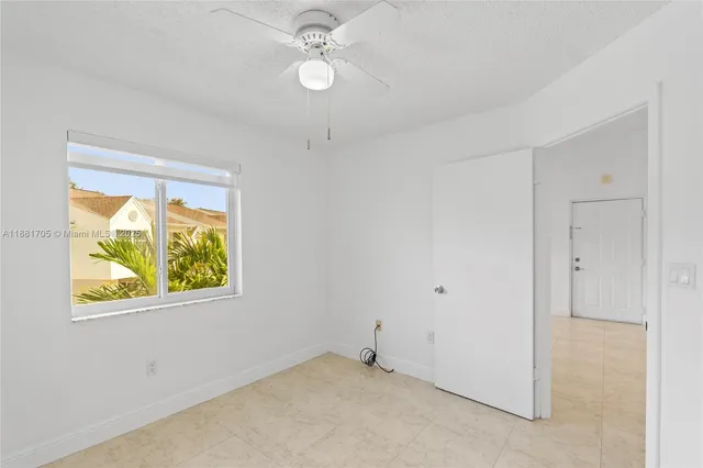 $1,799 | 17580 Northwest 67th Place, Unit D1, Hialeah, FL 33015