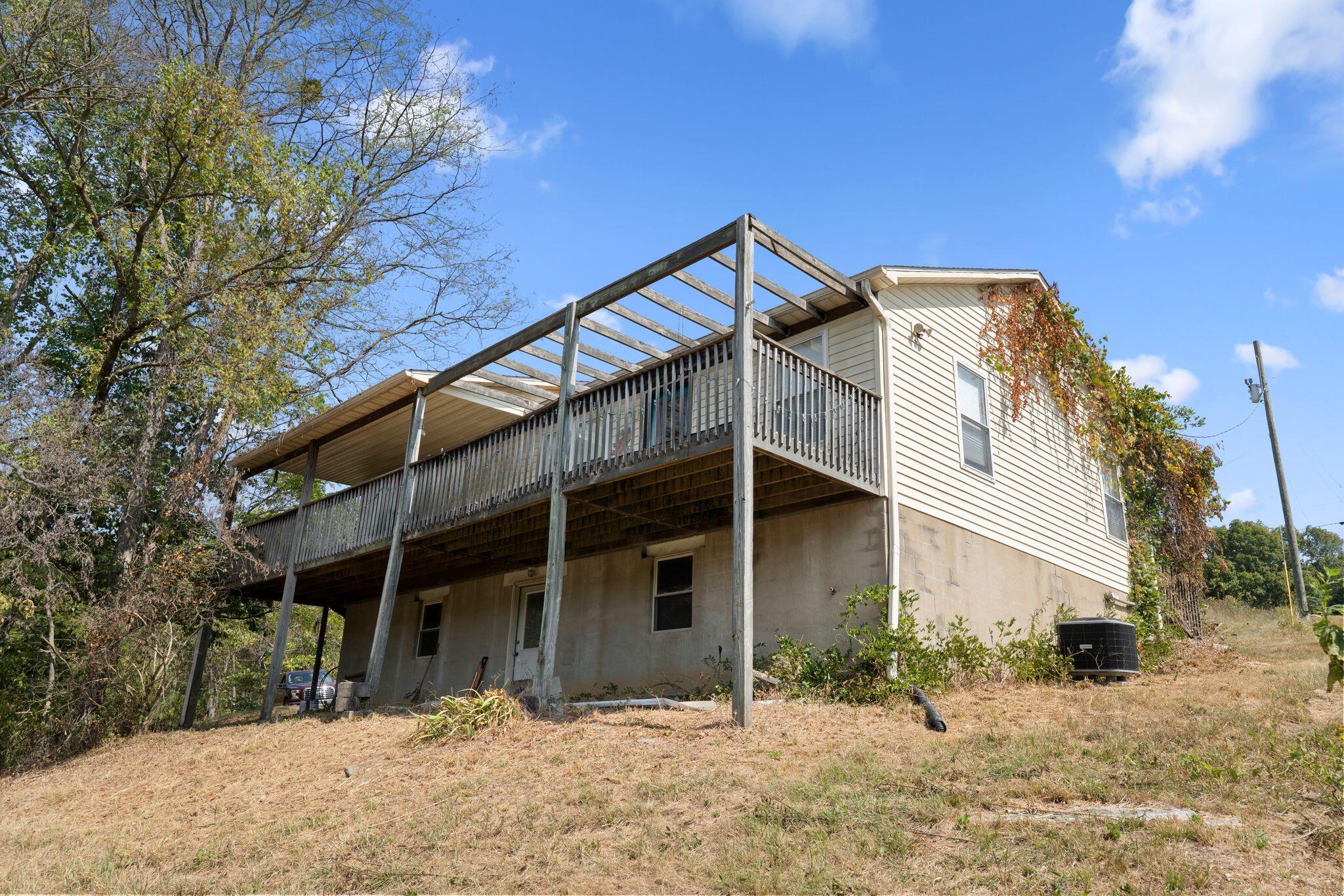 3890 Oregon Road Versailles, KY 40383 - Photo 20 of 36 Studio