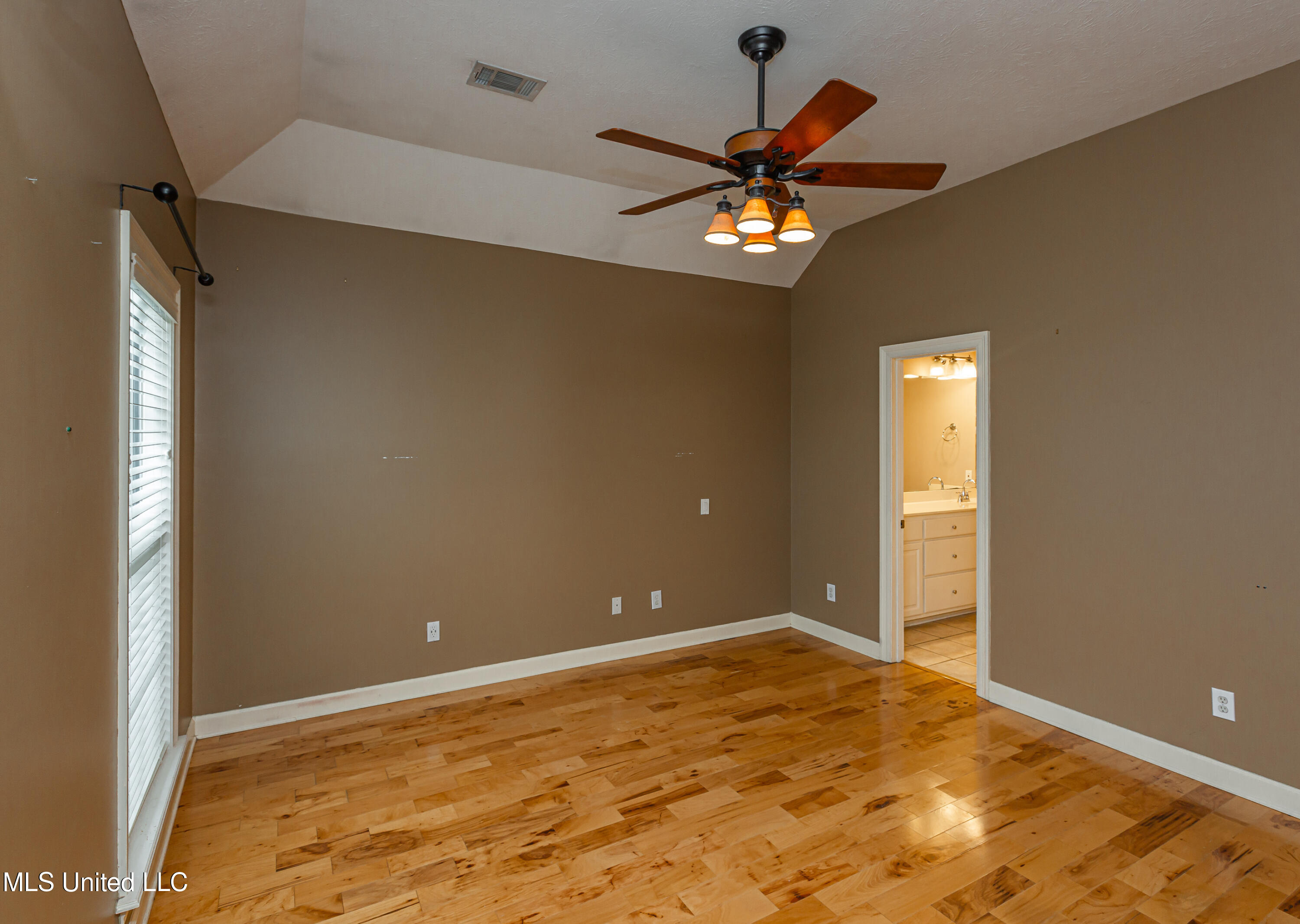 100 Baileys Ridge Circle Clinton, MS 39056 - Photo 13 of 42 V63A4414
