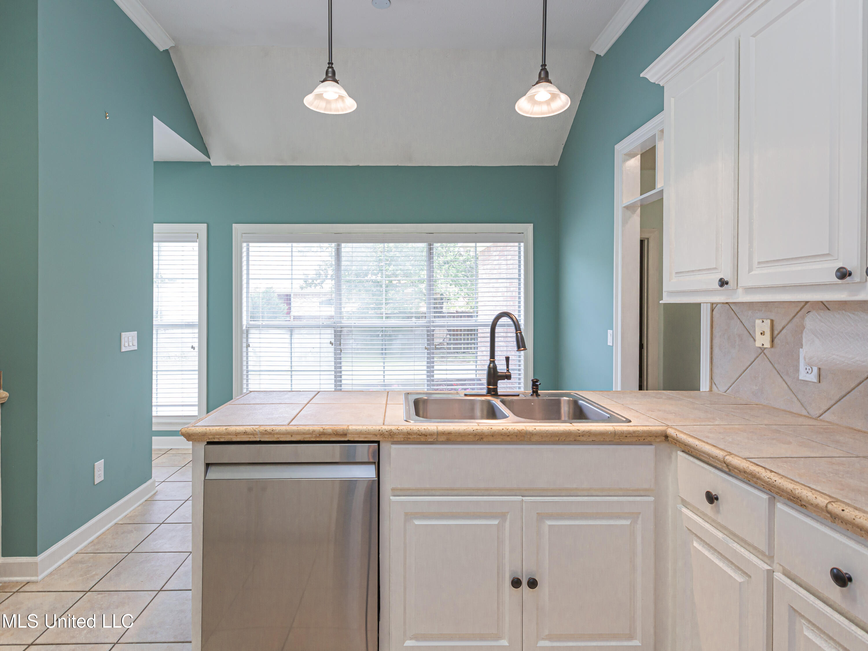 100 Baileys Ridge Circle Clinton, MS 39056 - Photo 23 of 42 V63A4443