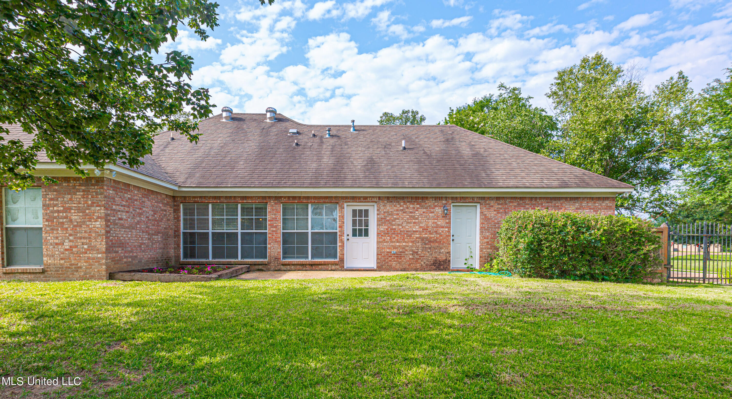 100 Baileys Ridge Circle Clinton, MS 39056 - Photo 34 of 42 V63A4454