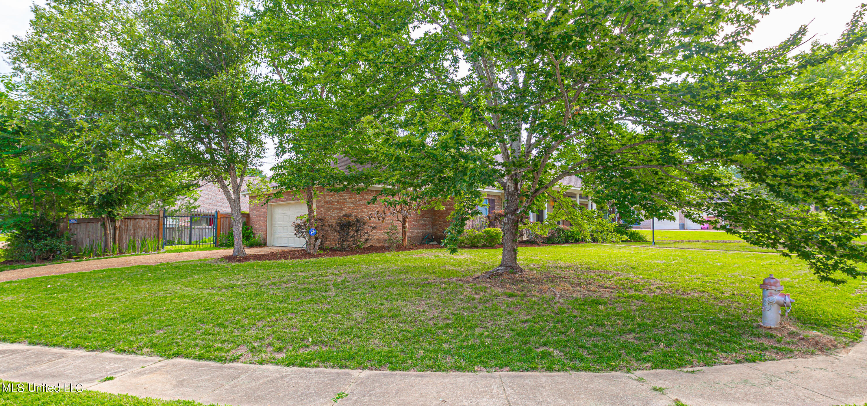 100 Baileys Ridge Circle Clinton, MS 39056 - Photo 39 of 42 V63A4464