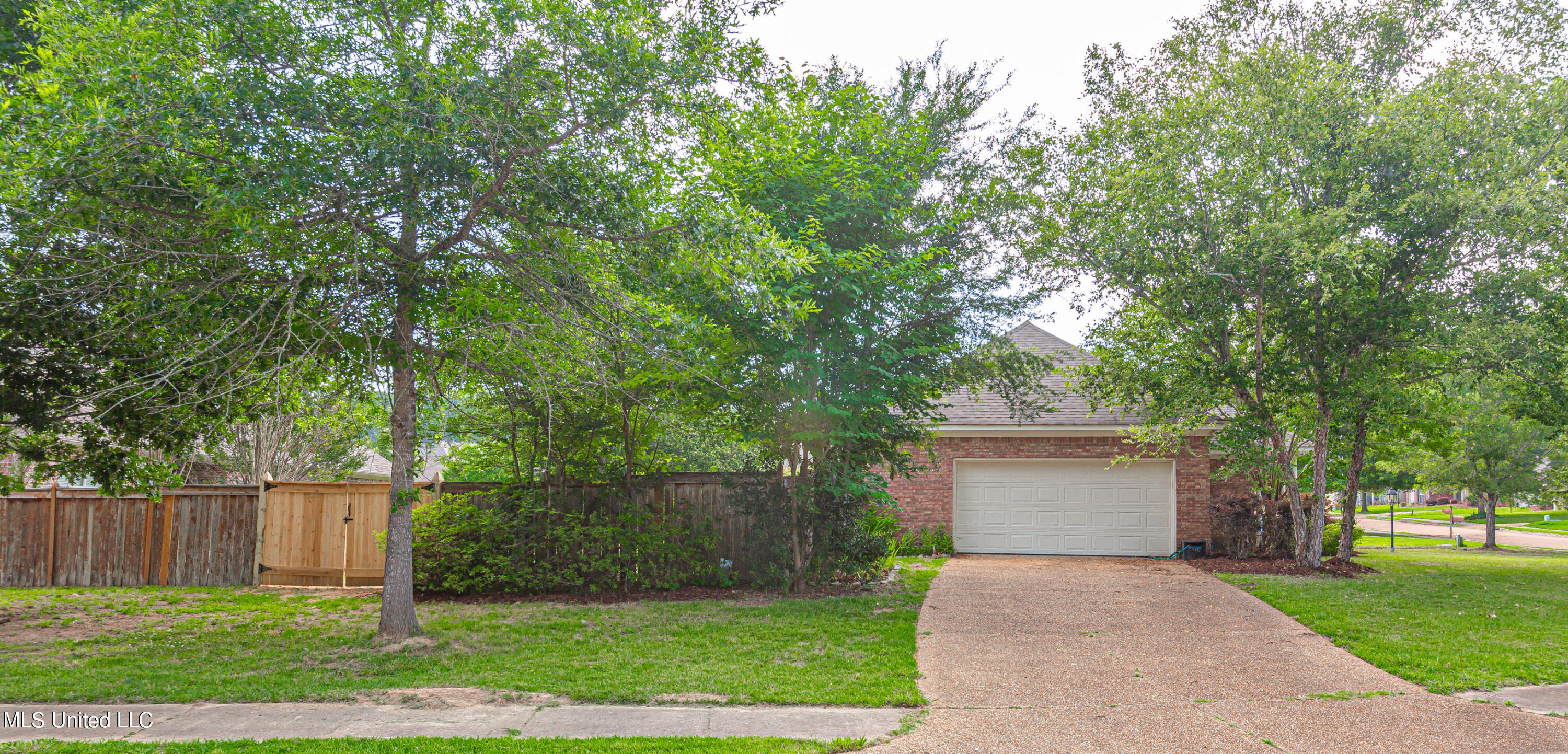 100 Baileys Ridge Circle Clinton, MS 39056 - Photo 41 of 42 V63A4466