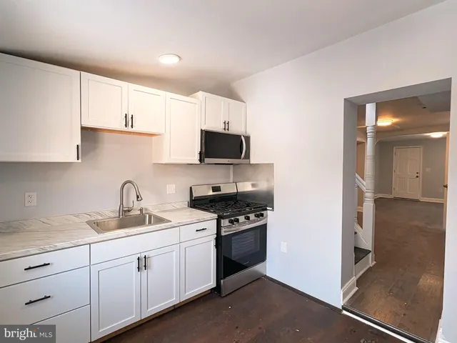 $1,700 | 47 South Carrollton Avenue, Baltimore, MD 21223