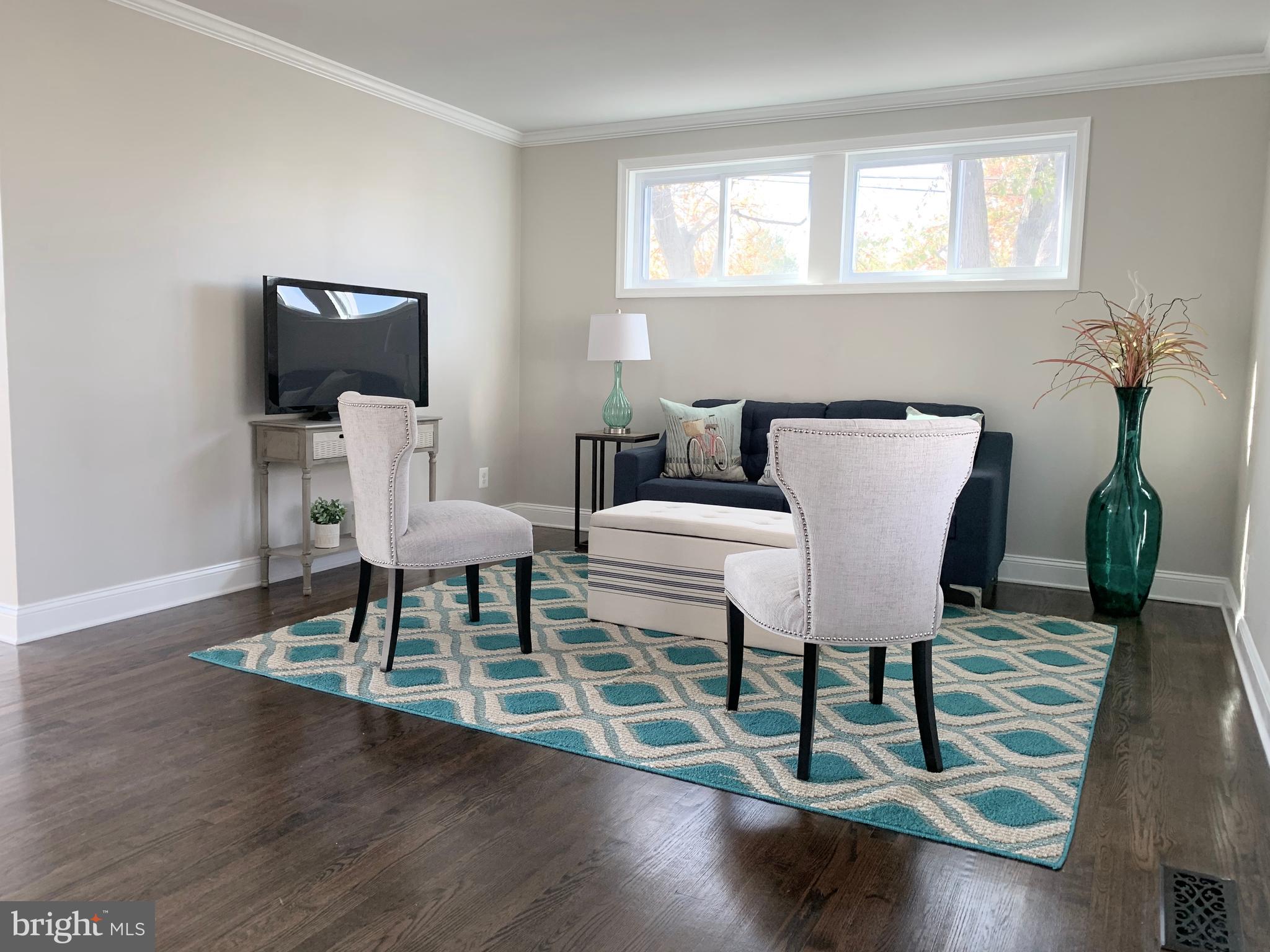 2601 Harwood Road Baltimore, MD 21234 - Photo 3 of 56 Enormous living room!