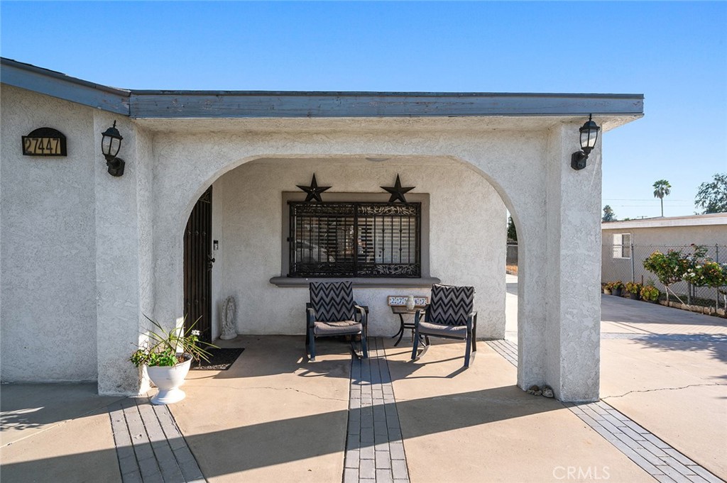 27447 Cypress Street Highland, CA 92346 - Photo 3 of 42 a view of entryway