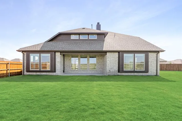 $599,338 | 1129 Dove Hvn Drive, Justin, TX 76247