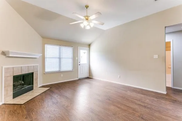 $1,900 | 3708 Logan Drive, Denton, TX 76207