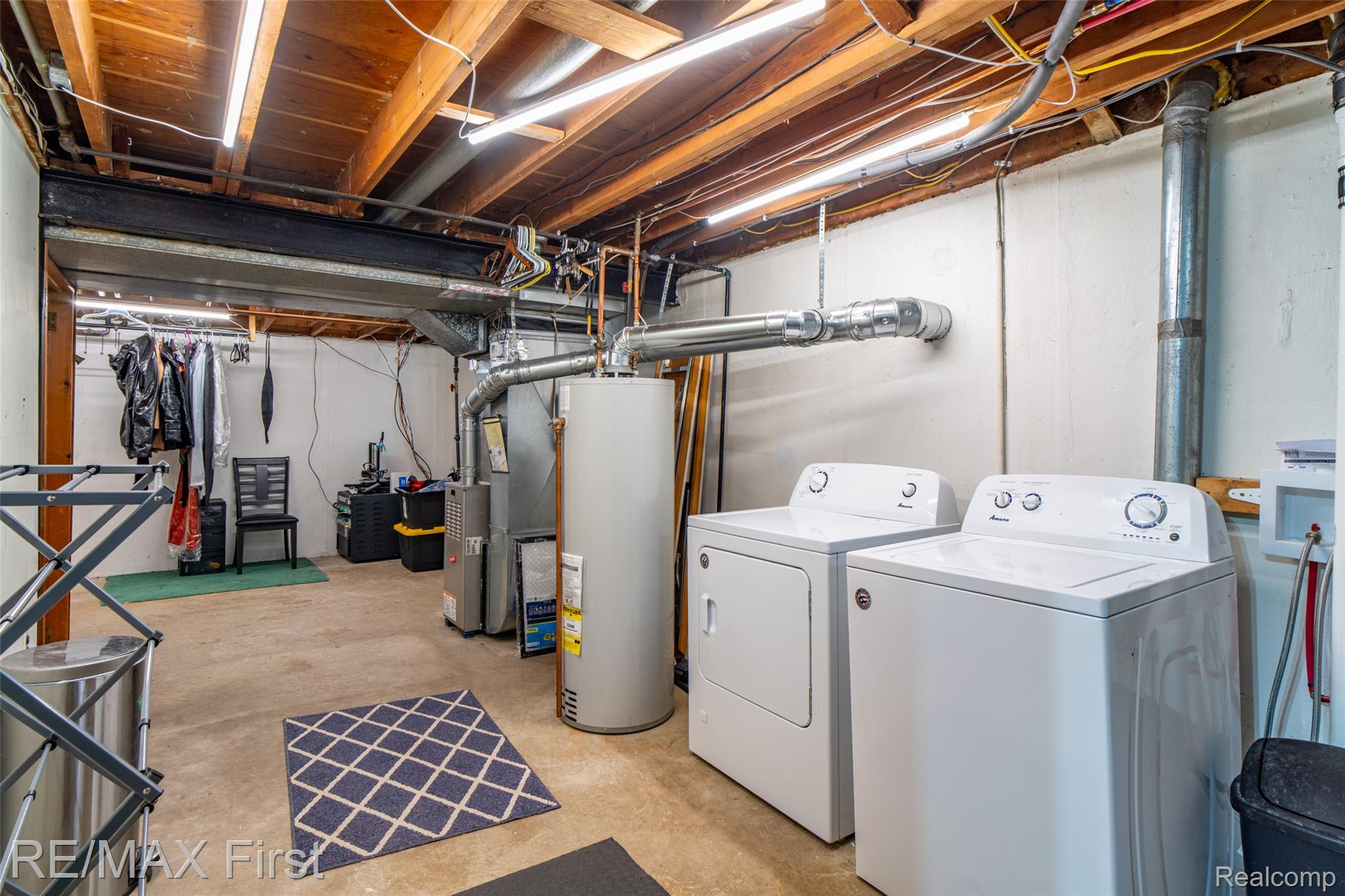24024 Colchester Street Farmington, MI 48336 - Photo 39 of 43 COLCHESTER-6.jpg