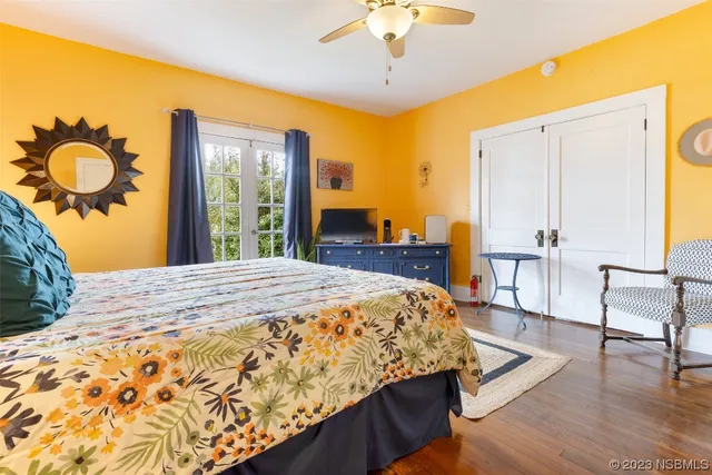 a view of a bathroom