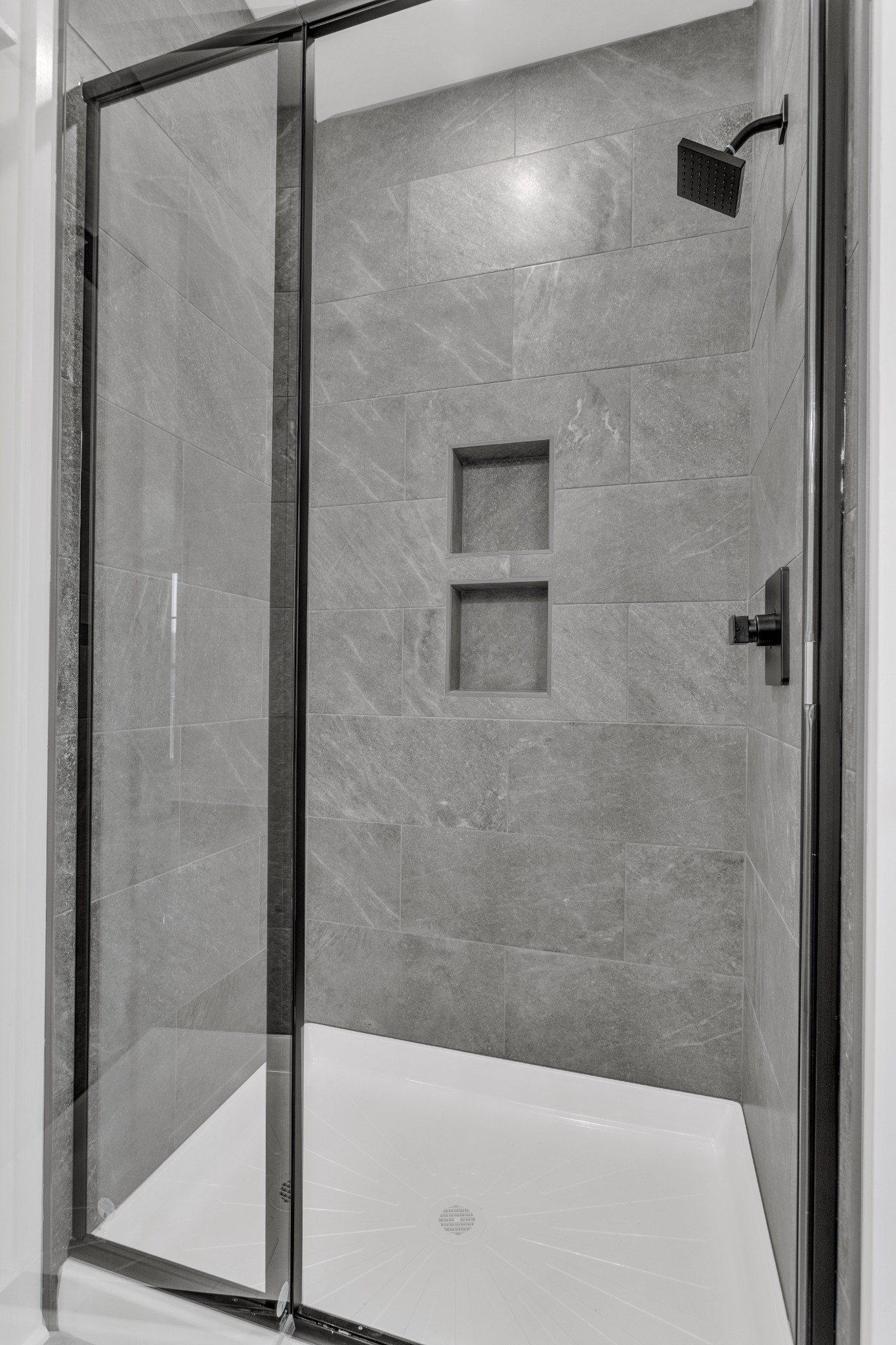 1111 Abiff Road Bon Aqua, TN 37025 - Photo 23 of 34 a bathroom with a bathtub