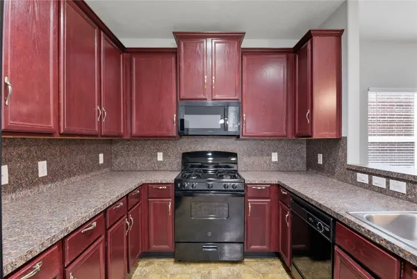 $1,750 | 17142 Amarose Drive, Houston, TX 77090