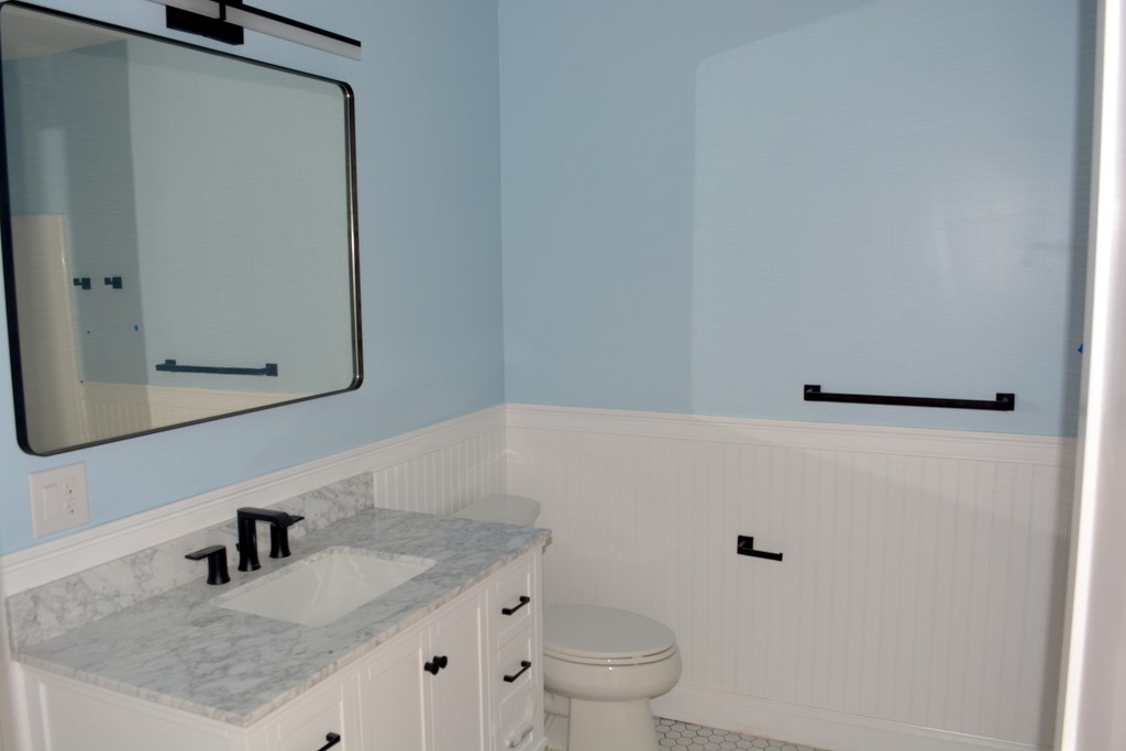 320 Lafayette Street, Unit 2 Pawtucket, RI 02860 - Photo 3 of 15