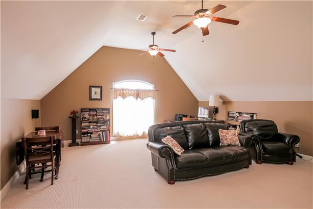 2906 Lisa Drive Springfield, TN 37172 - Photo 15 of 20 Huge Bonus Room
