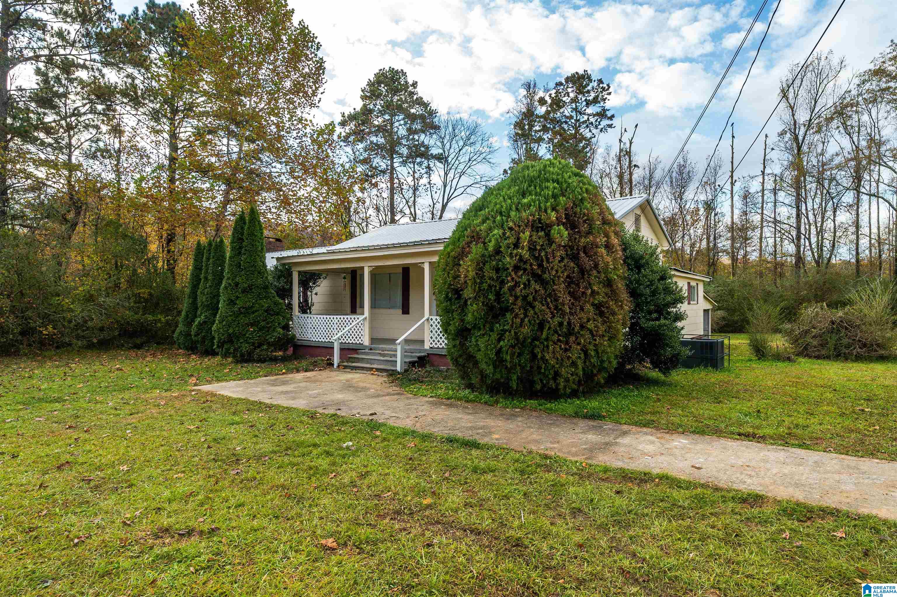 224 Poplar Trail Warrior, AL 35180 - Photo 2 of 31