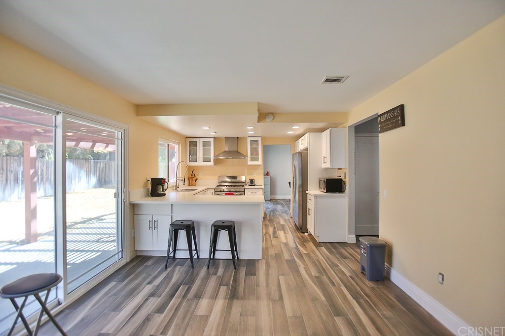 2763 Scarborough Place Riverside, CA 92503 - Photo 11 of 21