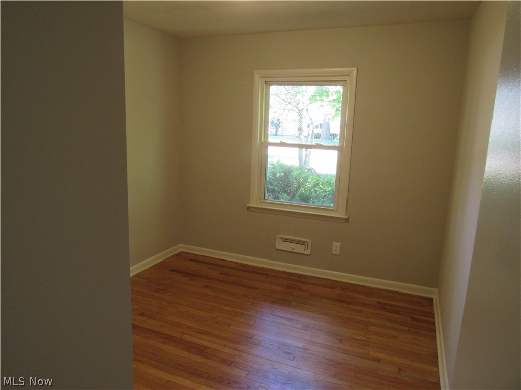 2476 Burnham Road Akron, OH 44333 - Photo 16 of 28 Gallery Image 16