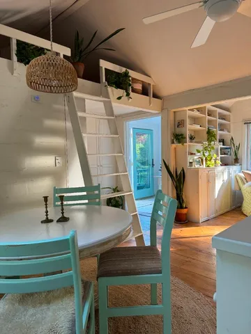 $1,845,000 | 10 Danls Way, West Tisbury, MA 02568