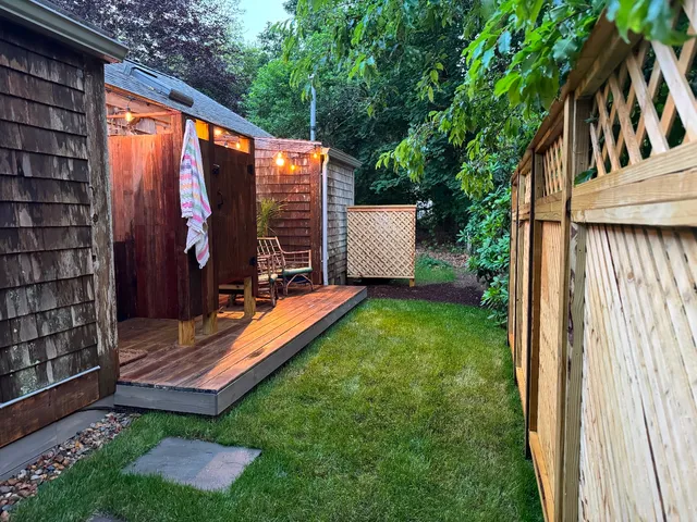 $1,845,000 | 10 Danls Way, West Tisbury, MA 02568