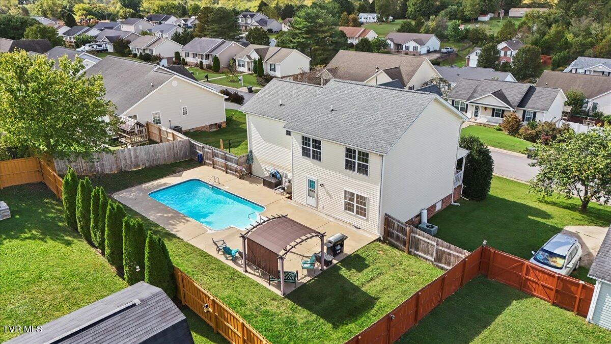 109 Violet Lane Bluff City, TN 37618 - Photo 11 of 41 33-DJI_20250926153515_0698_D