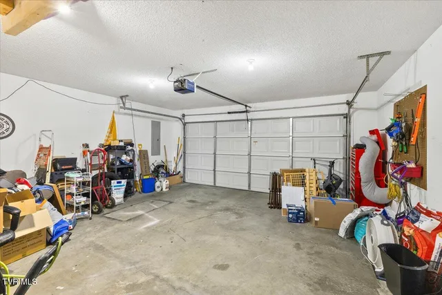 $337,900 | 109 Violet Lane, Bluff City, TN 37618