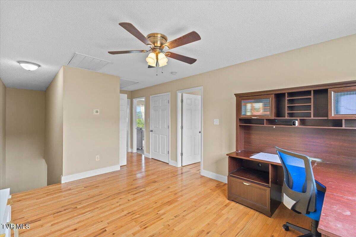 109 Violet Lane Bluff City, TN 37618 - Photo 29 of 41 25-128A3145