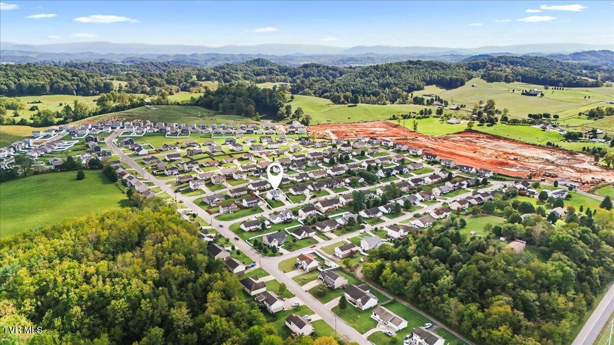 109 Violet Lane Bluff City, TN 37618 - Photo 41 of 41 37-DJI_20250926153639_0710_D