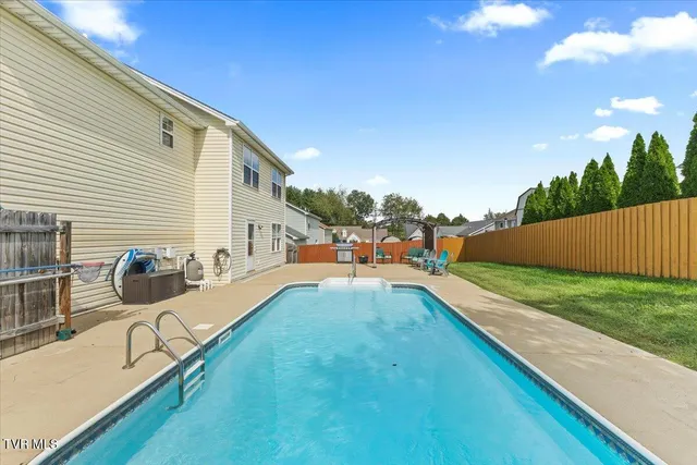 $337,900 | 109 Violet Lane, Bluff City, TN 37618