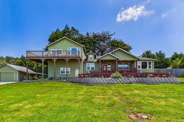 $879,000 | 55 Triple K Place, Fortuna, CA 95540