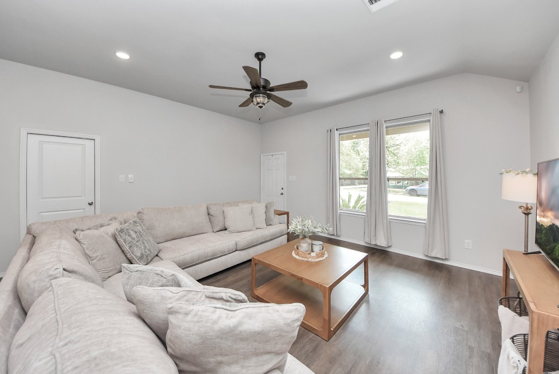 709 Little River Drive Montgomery, TX 77316 - Photo 8 of 40 a living room with furniture and a window