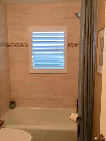 $4,000 | 2181 Pueblo Circle, Unit V21, Sarasota, FL 34231