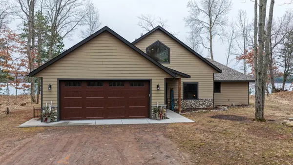 $890,000 | 1203 Peterson Trail, Spooner, WI 54801
